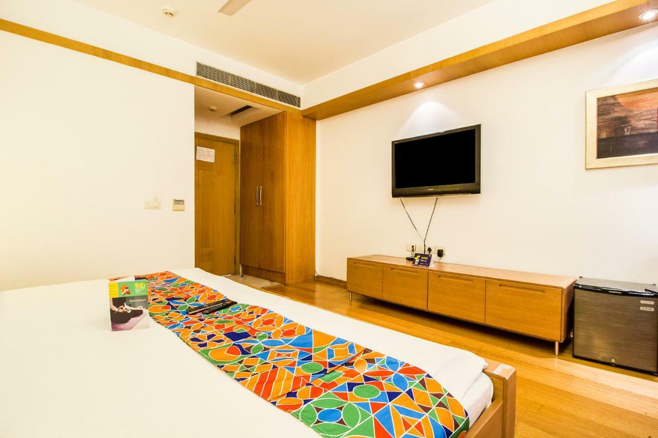 Fabhotel Raj Darbar Гургаон Екстериор снимка