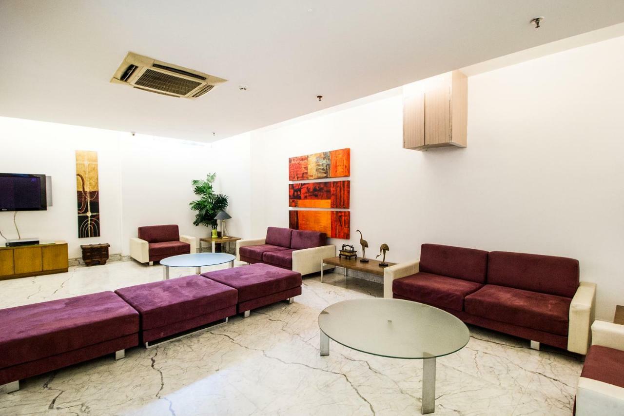 Fabhotel Raj Darbar Гургаон Екстериор снимка