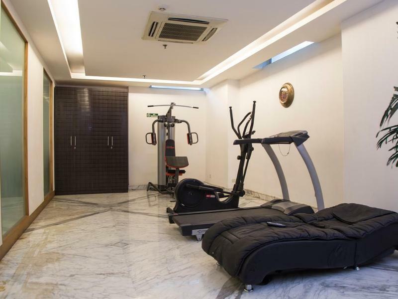 Fabhotel Raj Darbar Гургаон Екстериор снимка